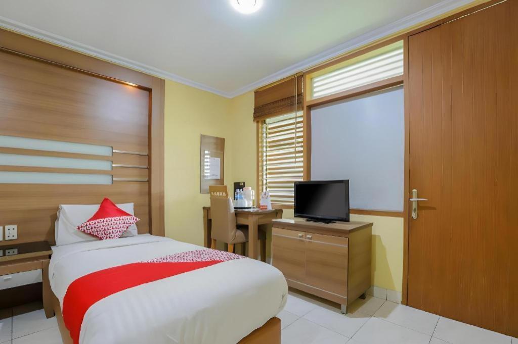 Hotel Senen Indah Syariah Jakarta Extérieur photo