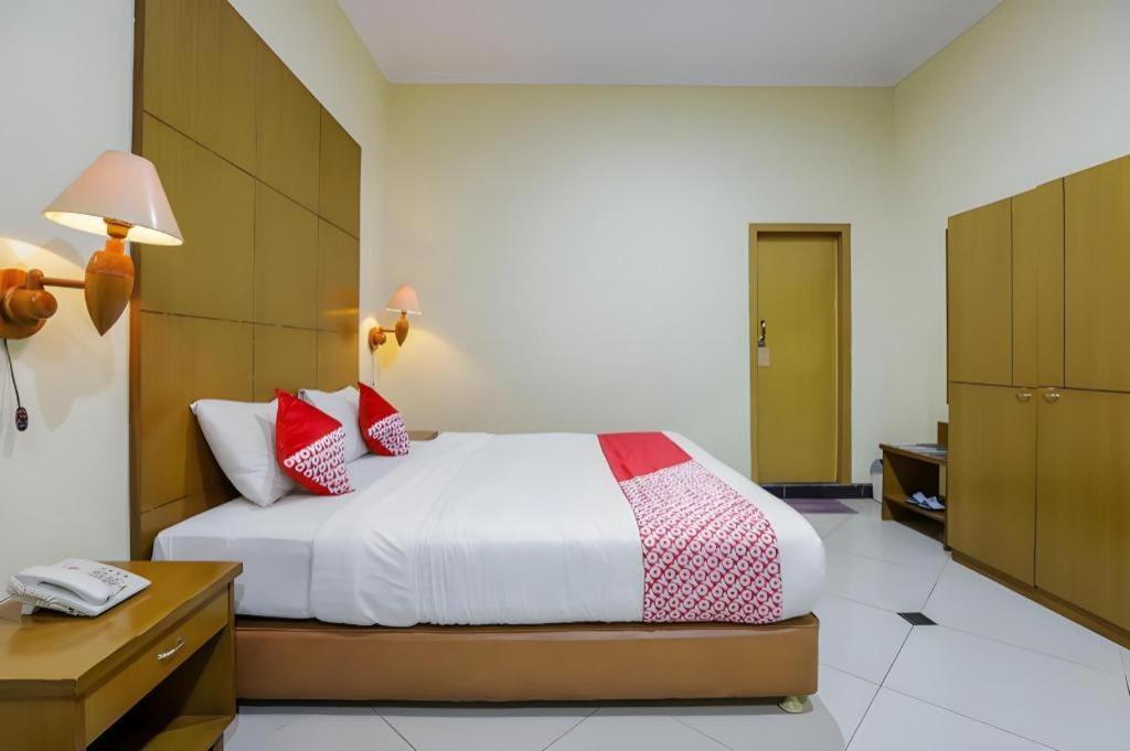 Hotel Senen Indah Syariah Jakarta Extérieur photo