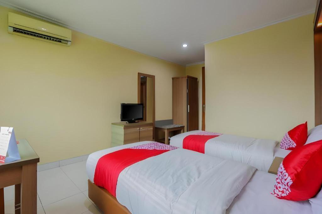 Hotel Senen Indah Syariah Jakarta Extérieur photo